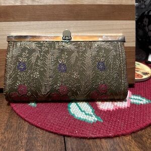 Vintage-Inspired Olive Green Floral Clutch
